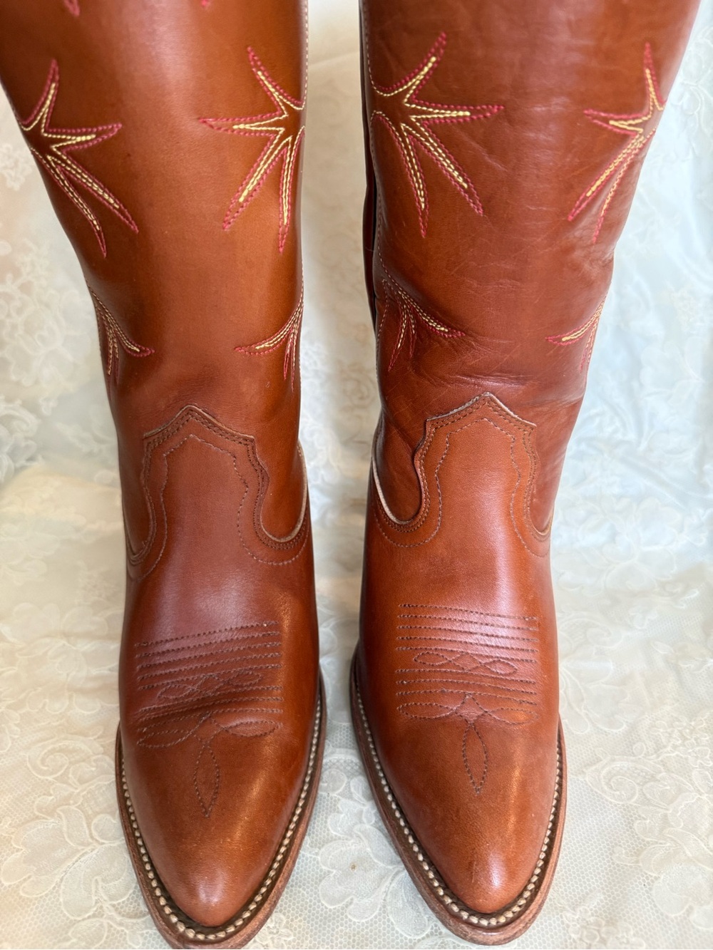 FRYE 7.5 Women's Western Cognac Leather Heeled Boots Vintage 1980s Made in USA - Picture 6 of 16